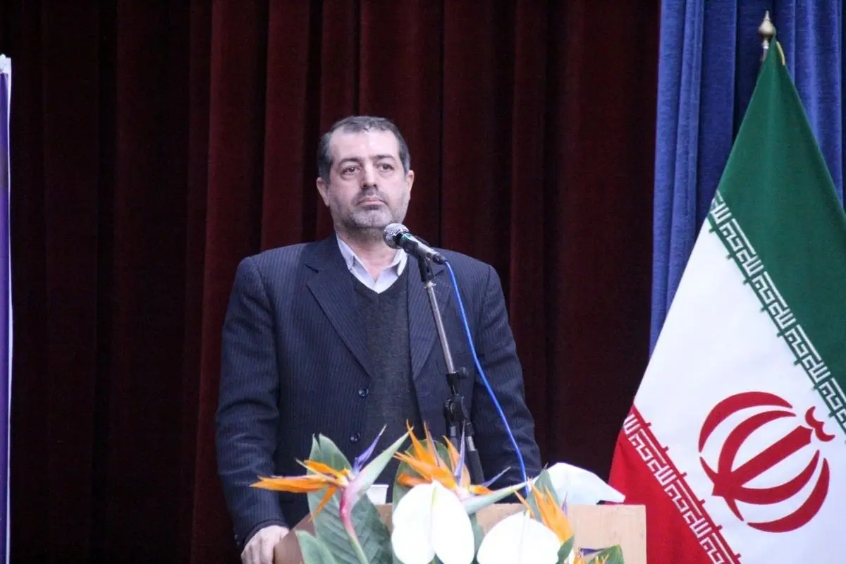 (ویدیو) گریه‌های فرماندار فریدونکنار در مراسم تودیع خودش سوژه شد!