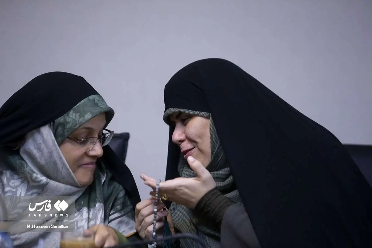 (تصاویر) حاشیه‌هایی از جلسه انتخاباتی شورای مرکزی ائتلاف نیرو‌های انقلاب
