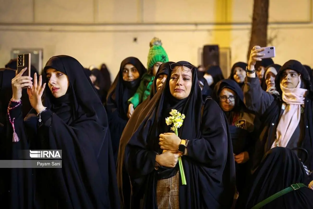 (تصاویر) وداع با پیکر ۵ شهید حمله اسرائیل در معراجالشهدای تهران