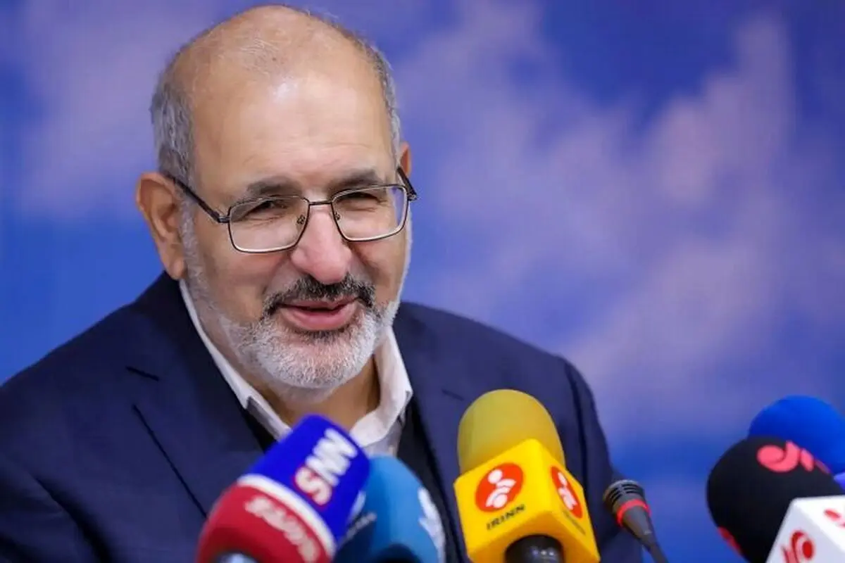 رئیس مستعفی نرفته برگشت