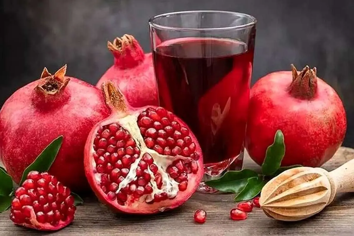 (ویدئو) مهارت این فرد در گرفتن آب انار