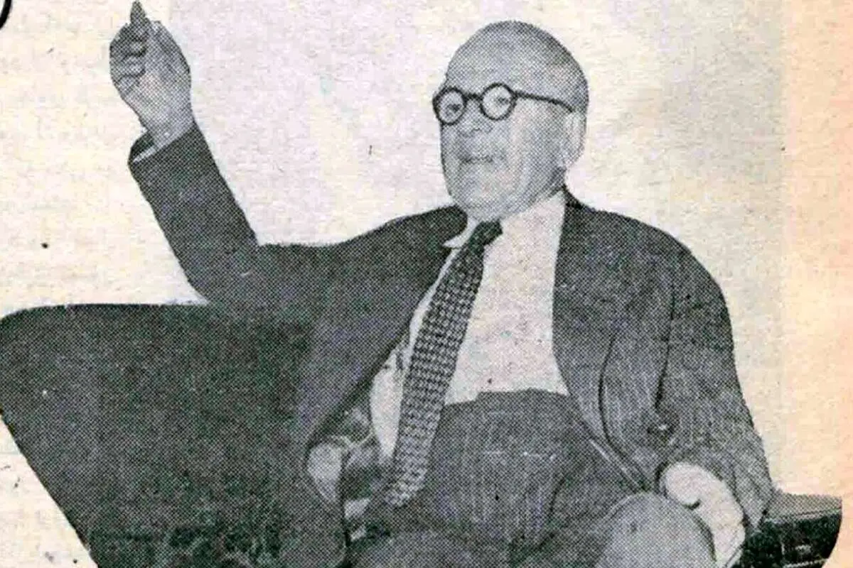 خواننده‌ی محمدعلی‌شاه قاجار که ستارخان امانش داد: به قمرالملوک ارادت دارم