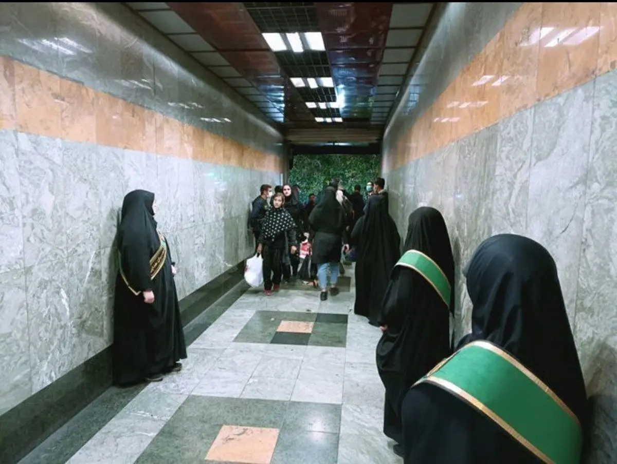 جرمش این بود که اسرار هویدا می‌کرد