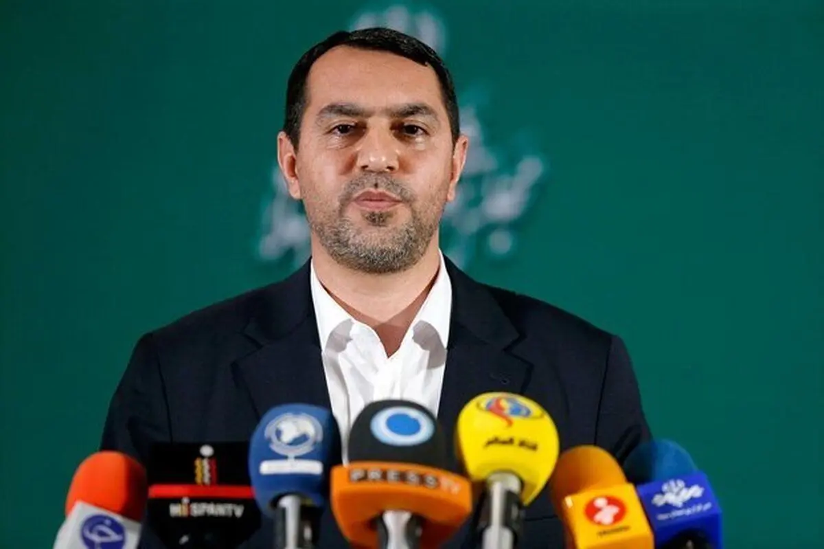 رحیم زارع: سازمان برنامه و بودجه به جای گرانی، ترمز «بریز و بپاش» را بکشد!
