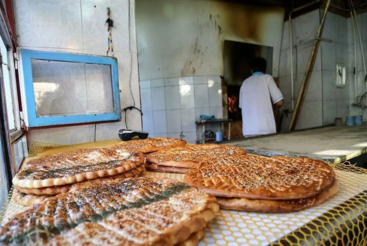 نان سهمیه بندی نمی شود؛ آزادسازی قیمت نان کذب است