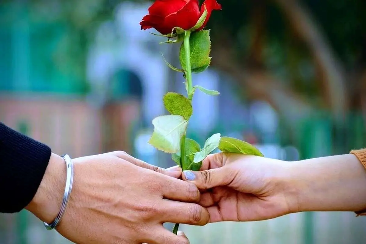تفال به حافظ جمعه ۲۹ دی ۱۴۰۲؛ پیش از اینت بیش از این اندیشه عشاق بود...