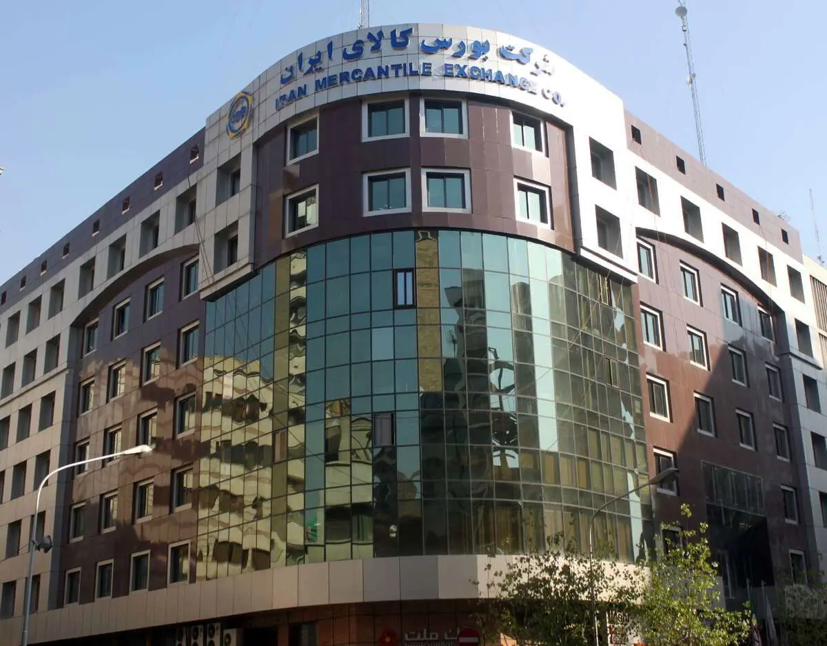 افزایش ۶۰ تا ۱۳۰ درصدی قیمت خودرو پس از خروج از بورس