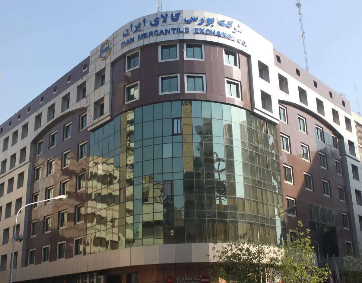 افزایش ۶۰ تا ۱۳۰ درصدی قیمت خودرو پس از خروج از بورس