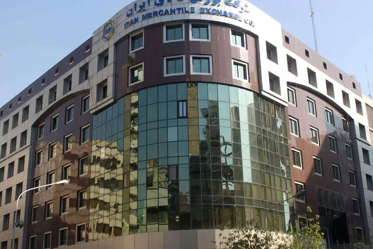 افزایش ۶۰ تا ۱۳۰ درصدی قیمت خودرو پس از خروج از بورس
