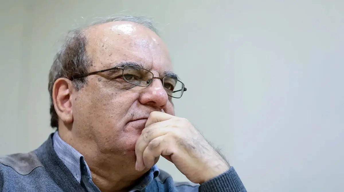 عباس عبدی: دلیل ردصلاحیت روحانی در گذشته نیست، در آینده است