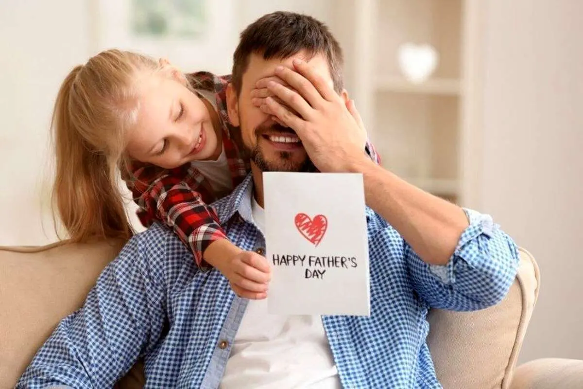 ۱۳ توصیه خوب و کم‌خرج برای تشکر از پدر