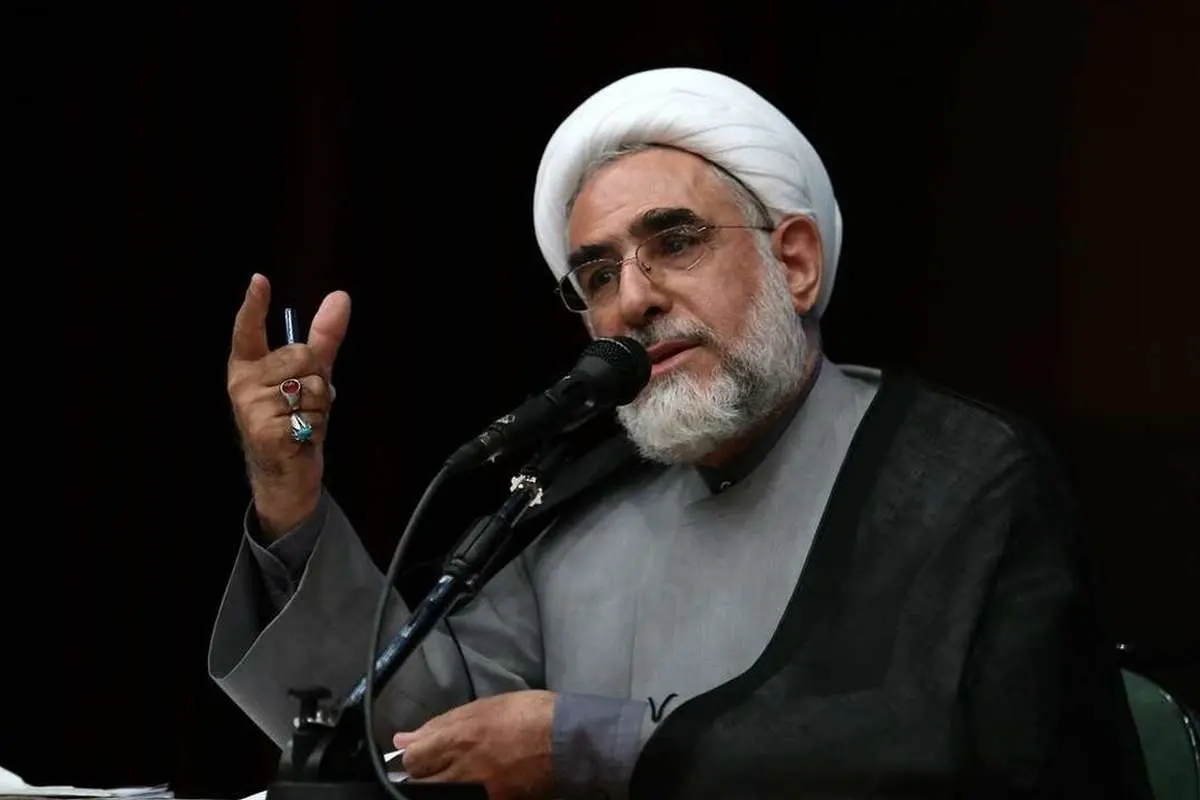 منتجبنیا: ردصلاحیت روحانی، هزینه بسیار سنگینی برای نظام دارد