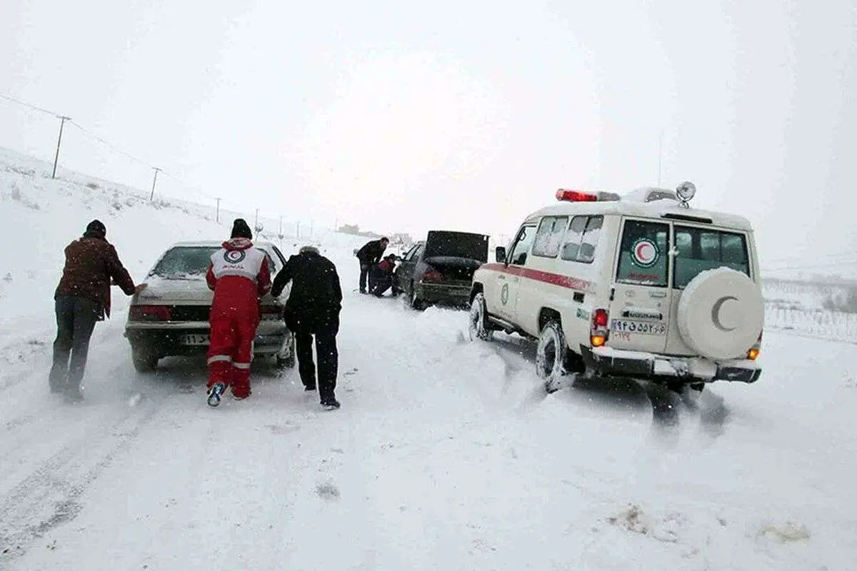 احتمال بارش باران و کولاک برف/آماده باش امدادگران هلالاحمر در ۱۰ استان