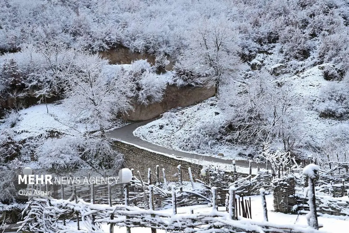 (تصاویر) زمستان برفی روستای تاریخی و گردشگری زیارت گرگان