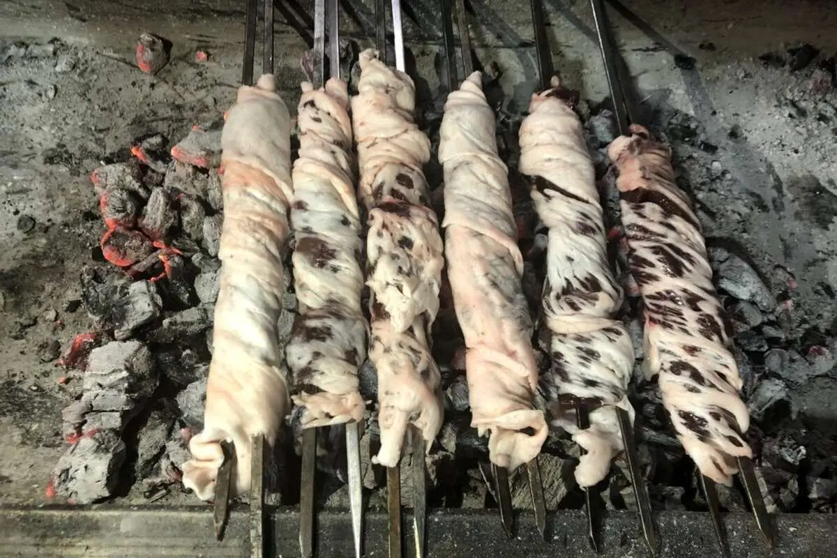 «جگر وَز»؛ کبابی پرطرفدار در غرب ایران
