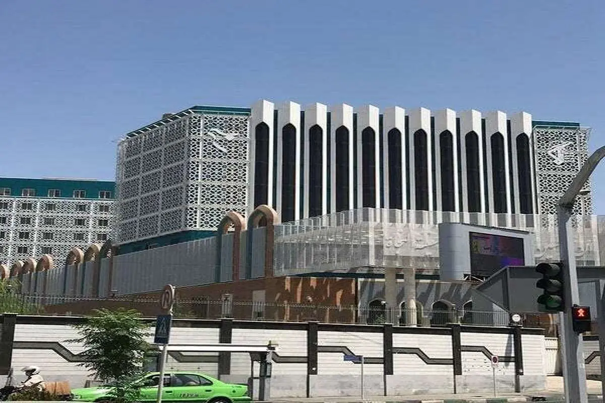 این میدان تهران زیر زمین میرود