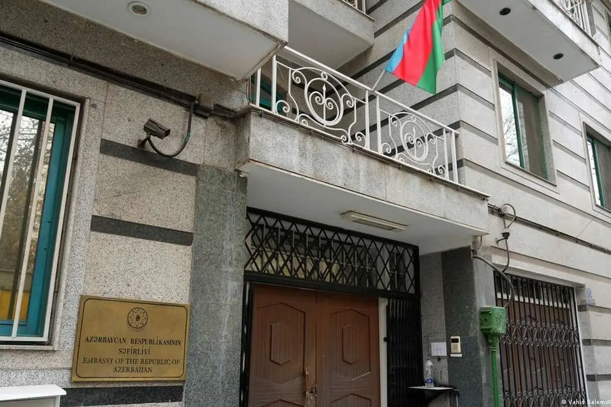 باکو باز کردن سفارتخانهاش در تهران را مشروط کرد!