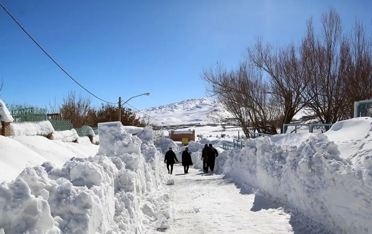 در کوهرنگ ۳۲ سانتی‌متر برف بارید