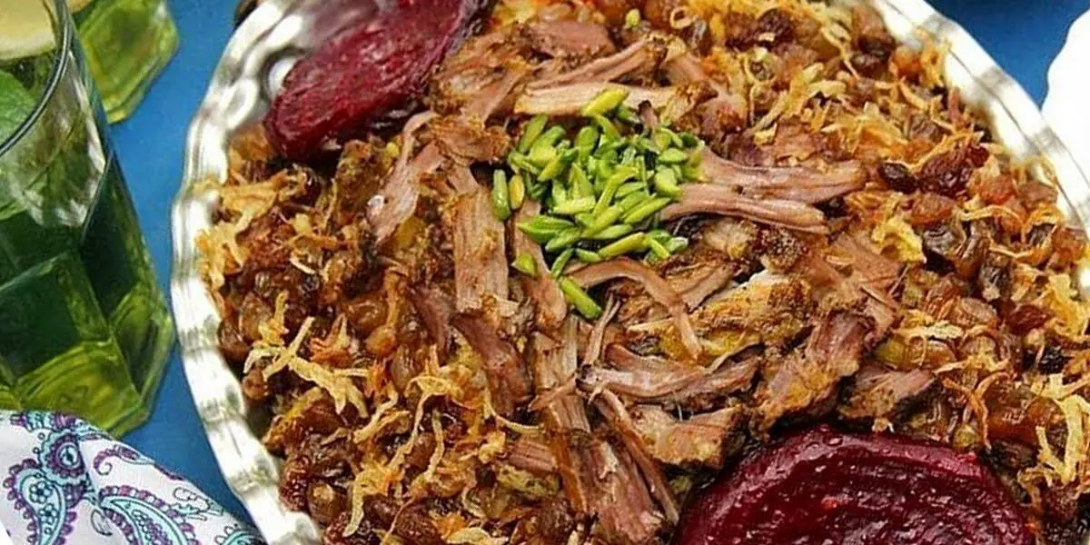 ته‌چین فیروزکوهی، یک غذای اصیل و خوشمزه 