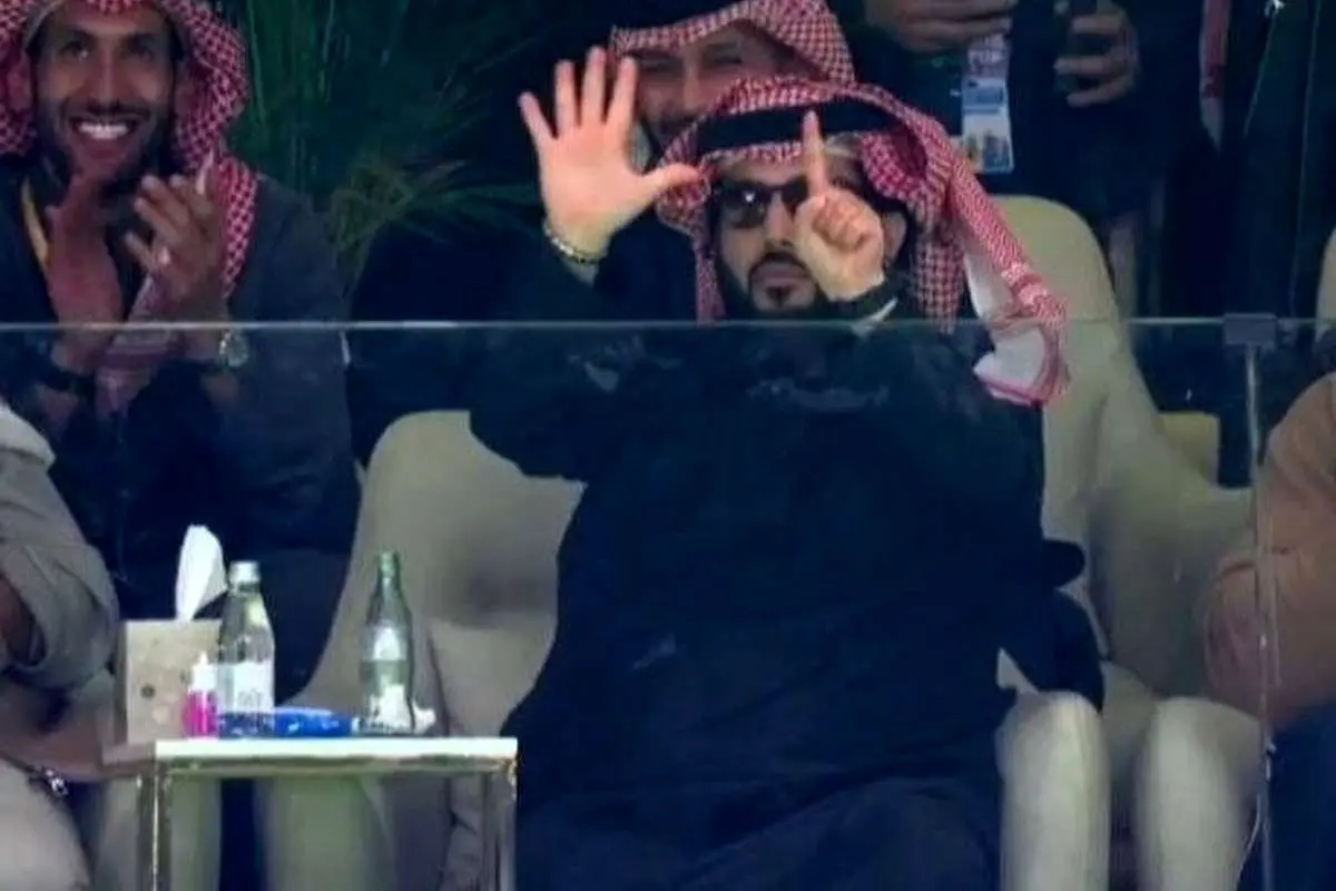 (ویدئو) کریخوانی وزیر ورزش عربستان برای مسی به سبک پرسپولیسیها