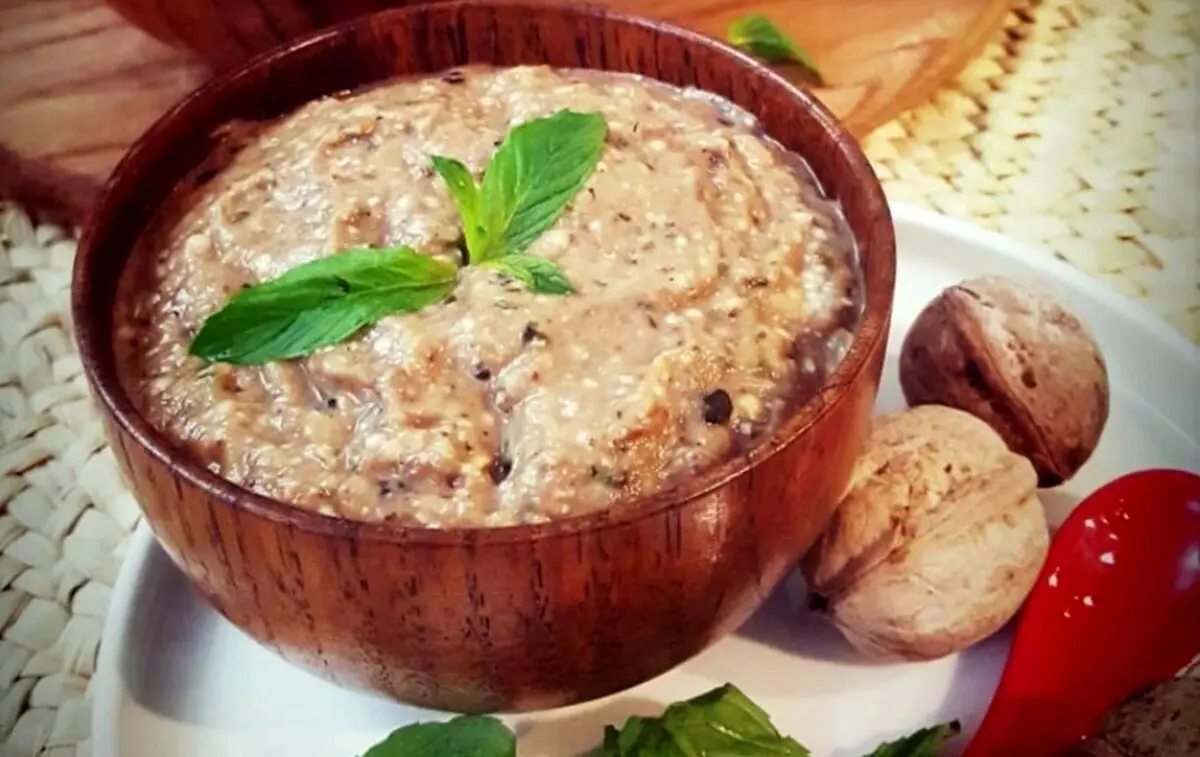 طرز تهیه کال کباب رشتی با طعم بادمجان دودی