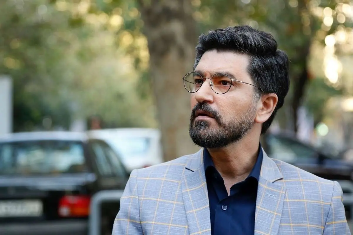 (ویدئو) ماجرای اسلحه مجری معروف و اخراجش از مدرسه!