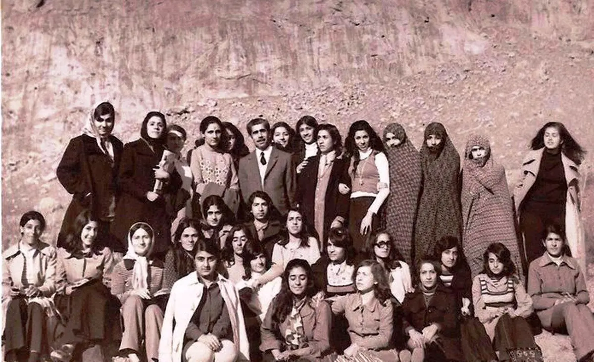 آیا از زن به دنیا آمدنت راضی هستی؟