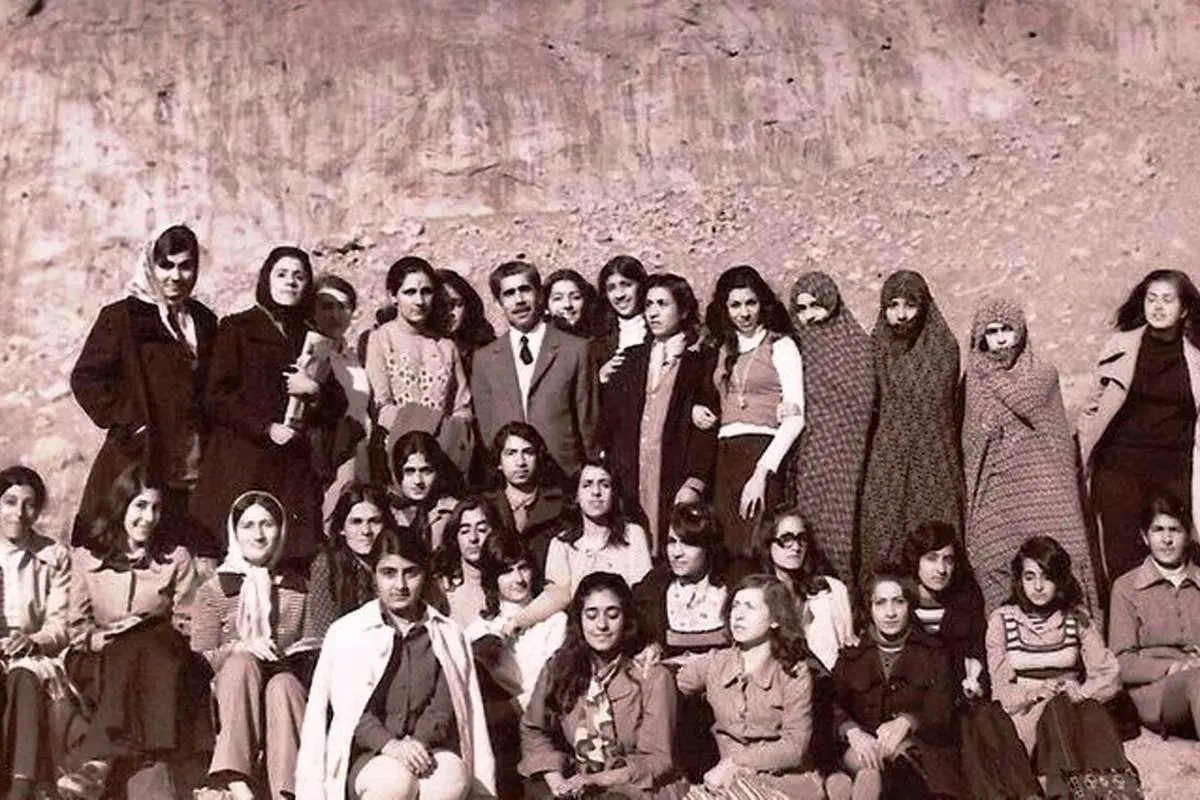 آیا از زن به دنیا آمدنت راضی هستی؟