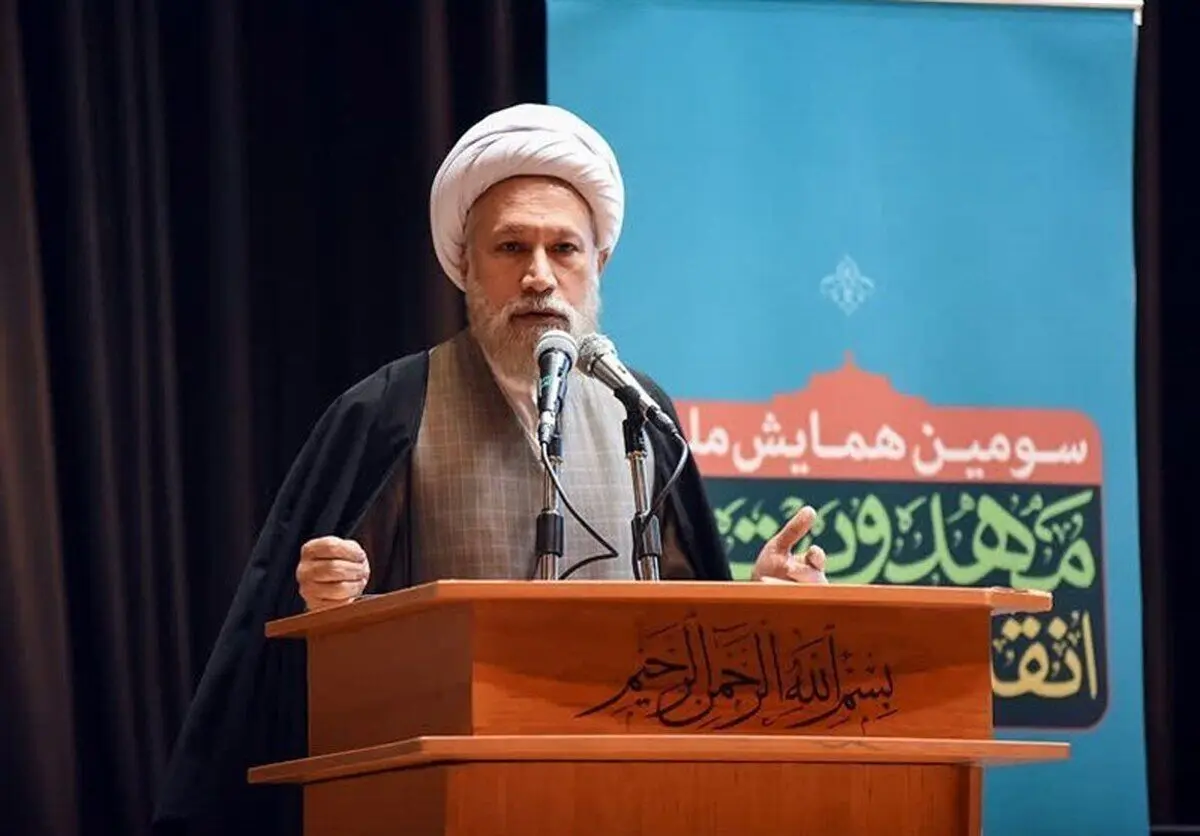 نسل آینده بر این اساس که «باید از نایب امام زمانت اطاعت کنی» تربیت شود