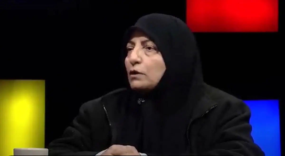 زنان اجازه انتخاب رهبر دارند، اما اختیار فرزند و خروج از کشور نه!