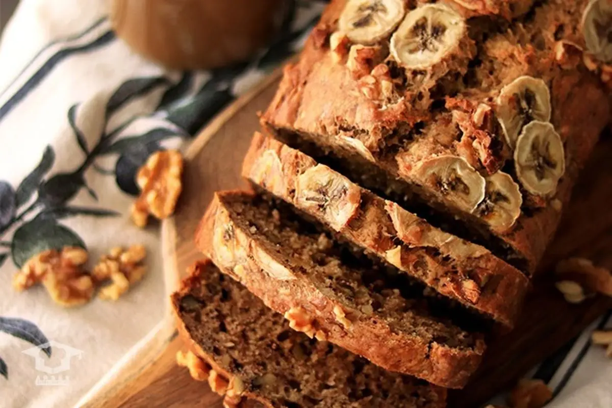 کیک رژیمی خوشمزه بدون آرد، روغن و شکر 