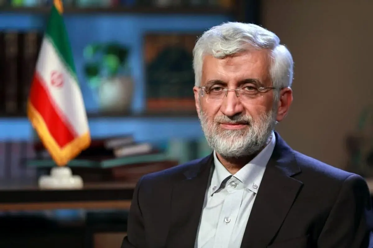 عکس عجیب از سخنرانی سعید جلیلی؛ تعداد دوربین‌ها بیشتر از حاضران نشست بود!