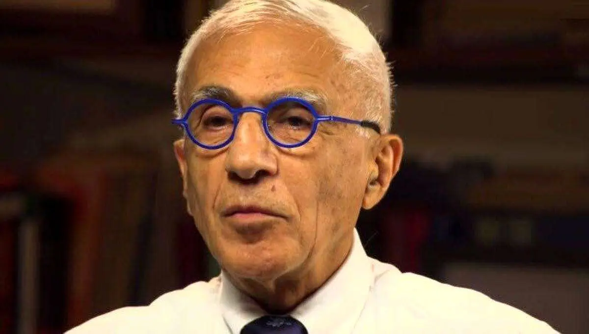 رئیس دفتر فرح پهلوی بی سروصدا به ایران آمد