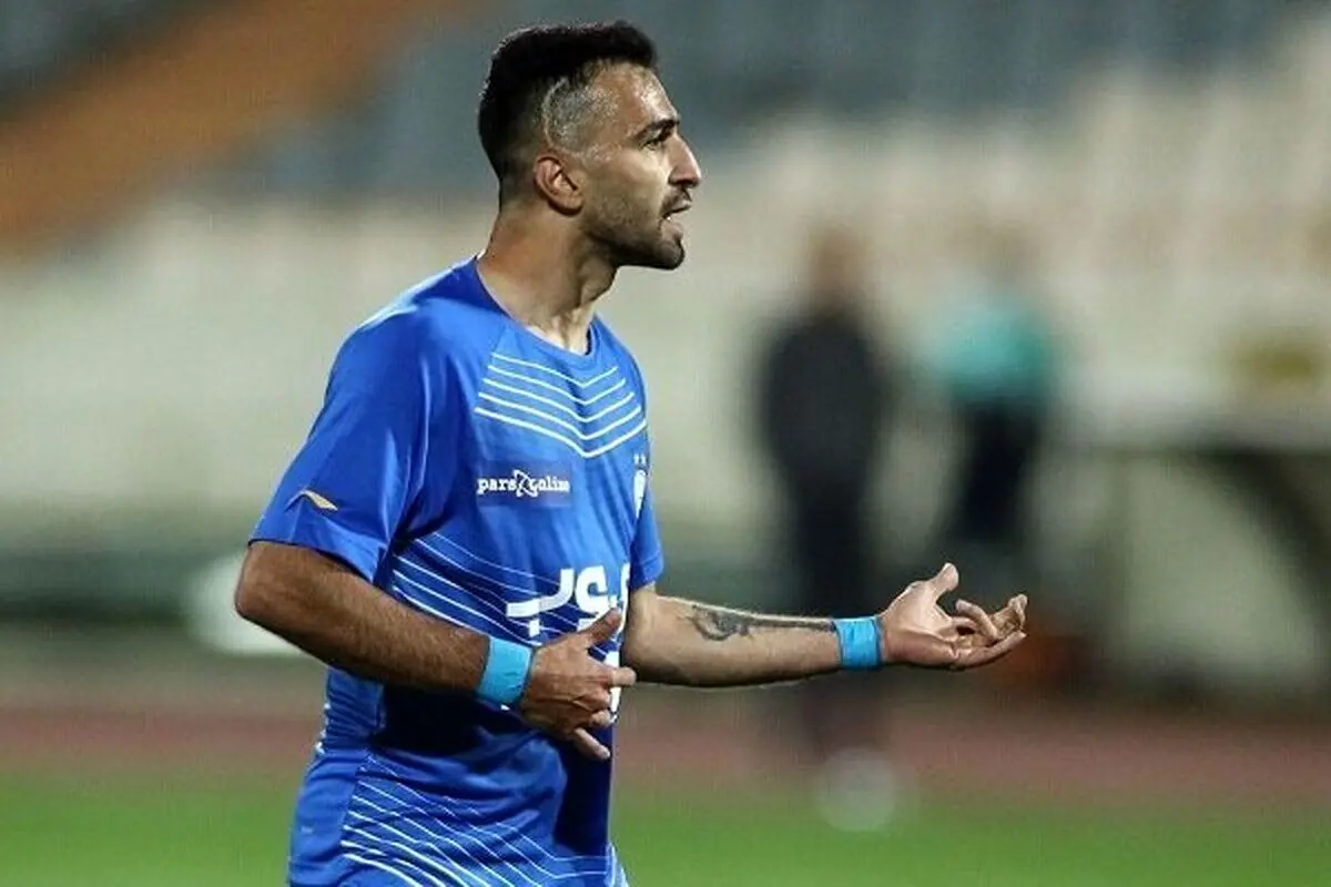 مهاجم استقلال ماندنی شد