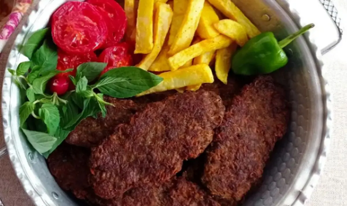 ۷ راز خوشمزگی کتلت که نمی‌دانید!