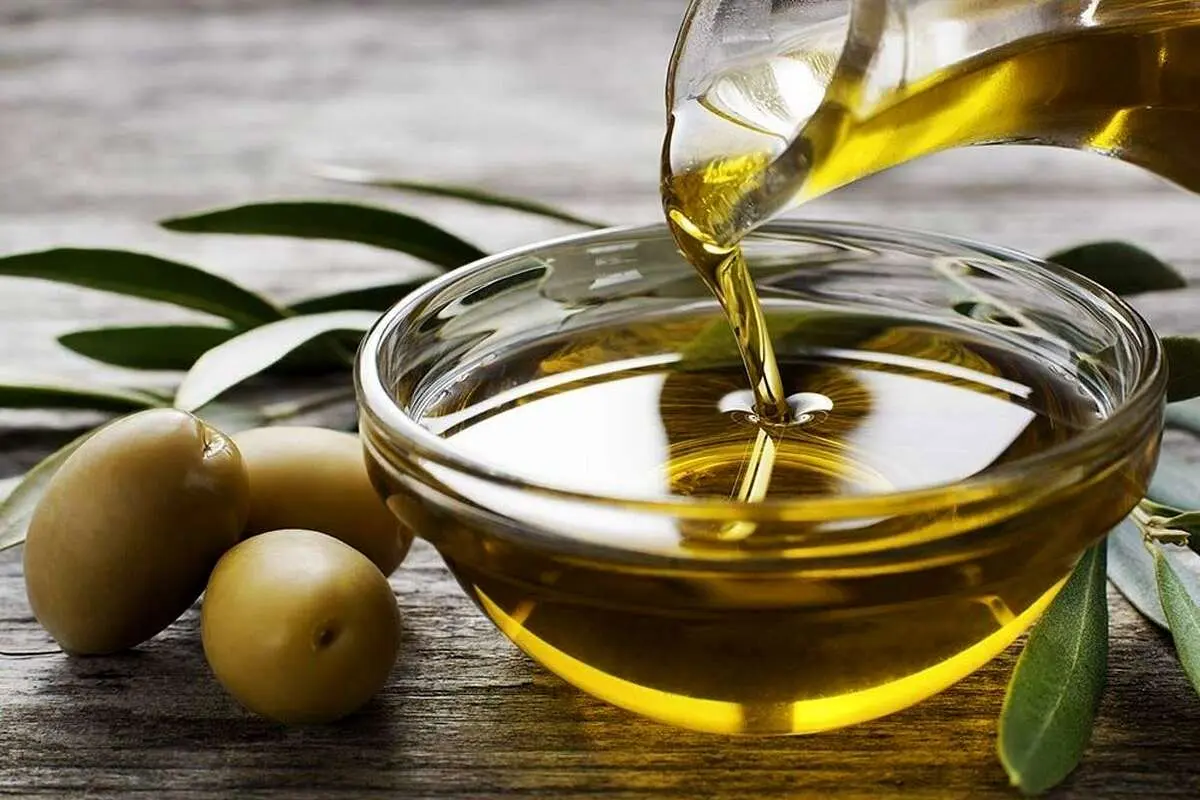 اشتباه نکنید؛ روغن زیتون هم کالری دارد