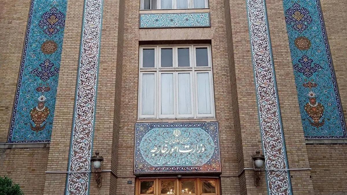 سفیر انگلیس در ایران به وزارت امور خارجه احضار شد