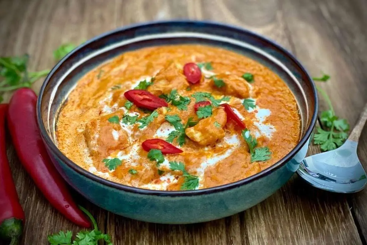 طرز تهیه باترچیکن، محبوب‌ترین غذای هندی