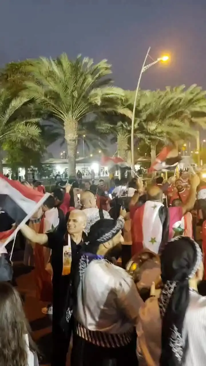 (ویدیو) هواداران سوریه قبل از بازی با ایران