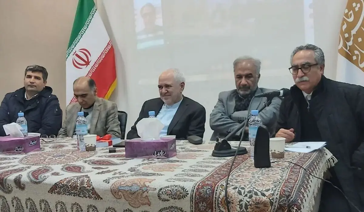 ظریف: مرحوم هاشمی می‌گفت موشک خوب است اما پاسخ همه مشکلات نیست