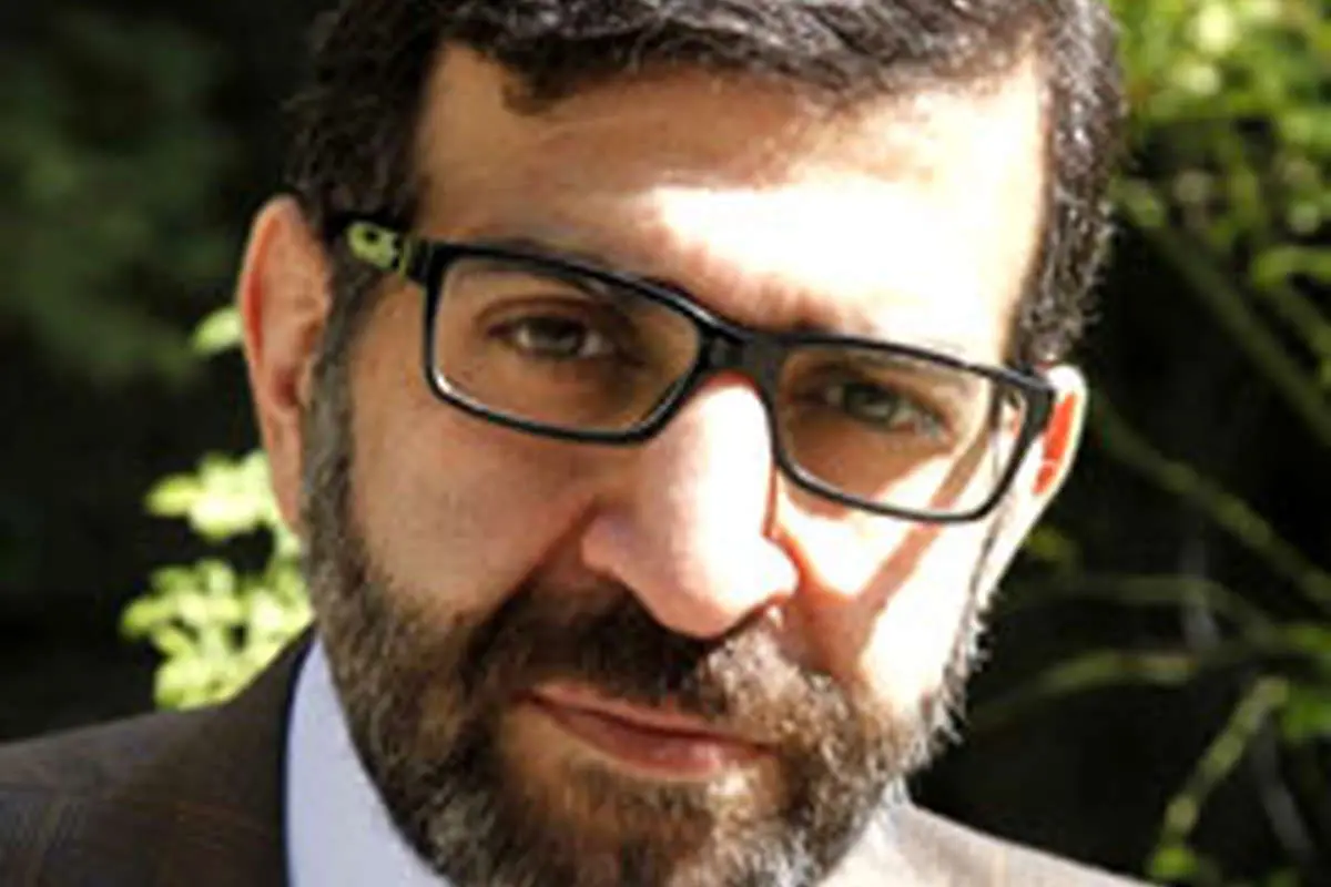 اگر رهبری نبود دولت در مقابل آمریکا واداده بود