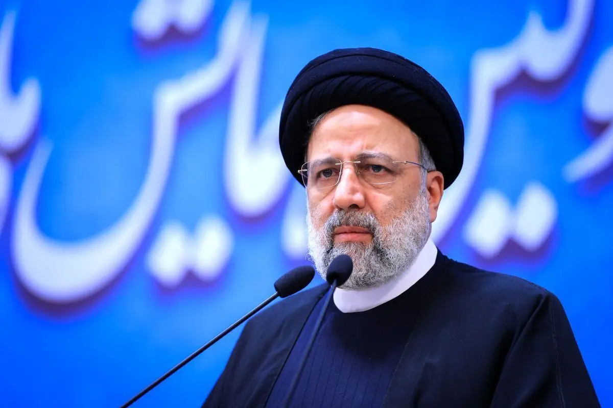(ویدیو) واکنش رئیسی به معترضی که سخنرانی او را قطع کرد