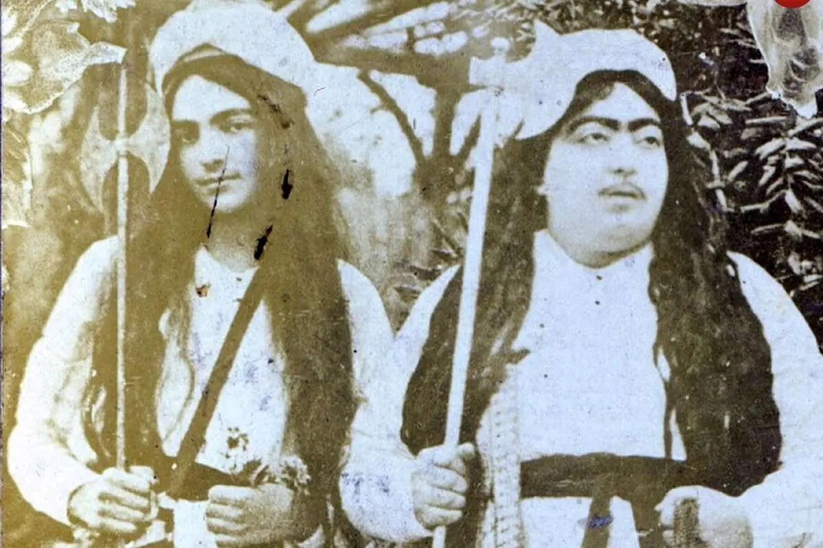 (تصاویر) تصاویری از تئاتر زنان مردپوش تا ژست درویشی دختر شاه