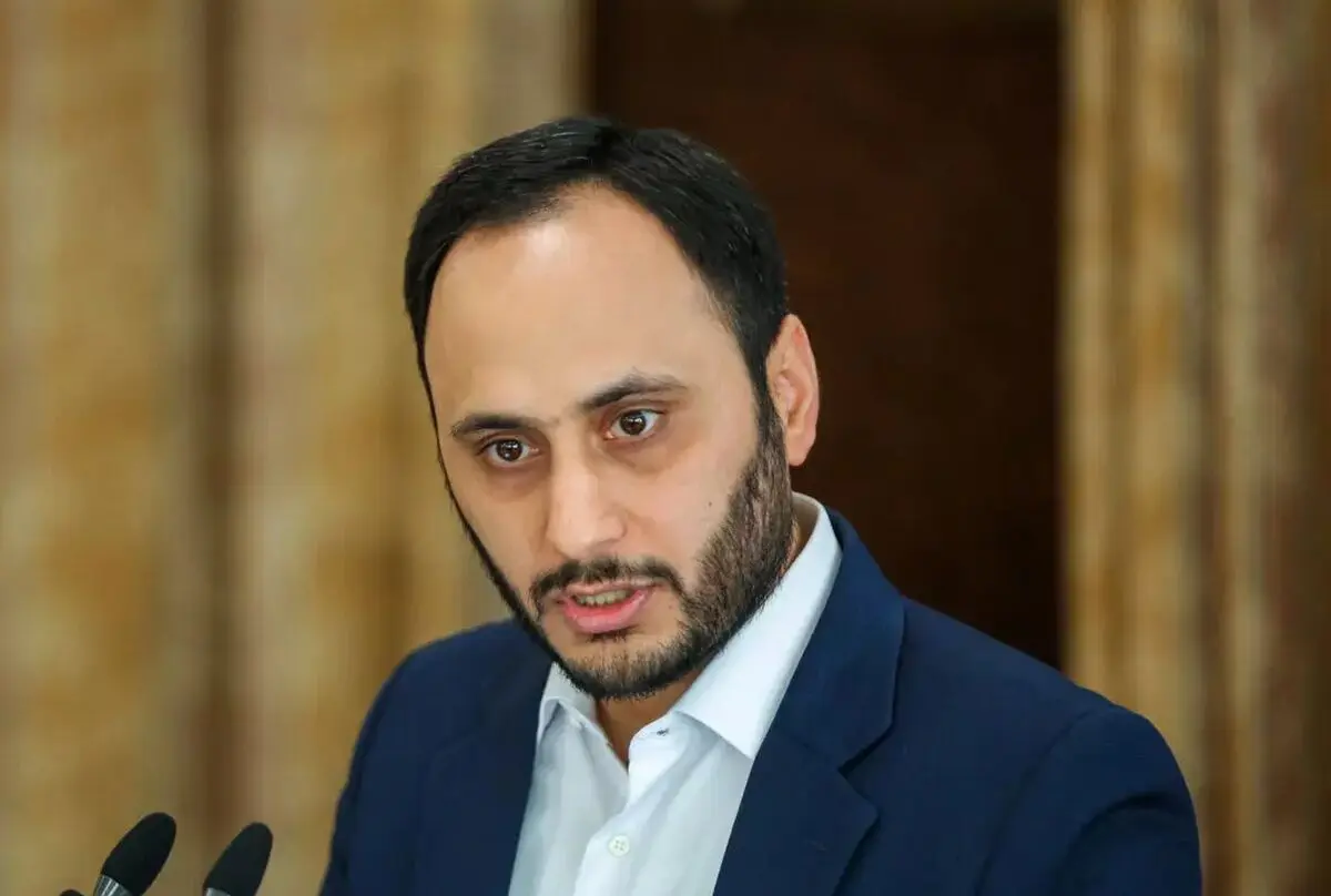 (ویدئو) گَرگَر سواری سخنگوی دولت