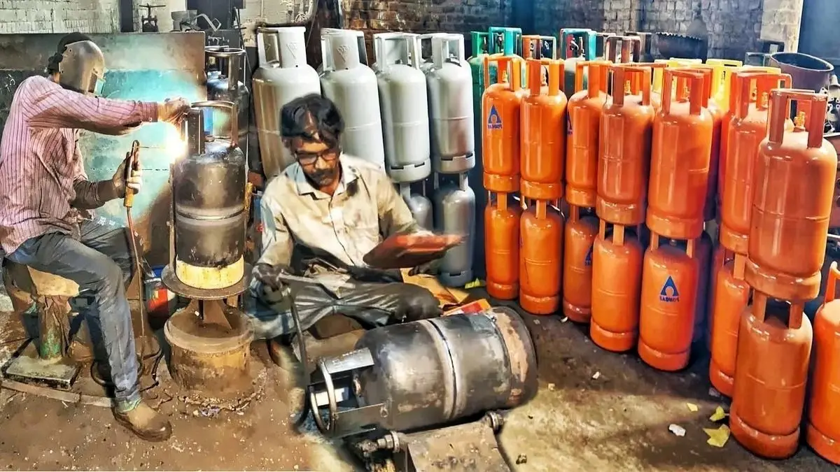 (ویدیو) ترکیه‌ای‌ها چگونه کپسول گاز LPG را در کارخانه تولید می‌کنند؟