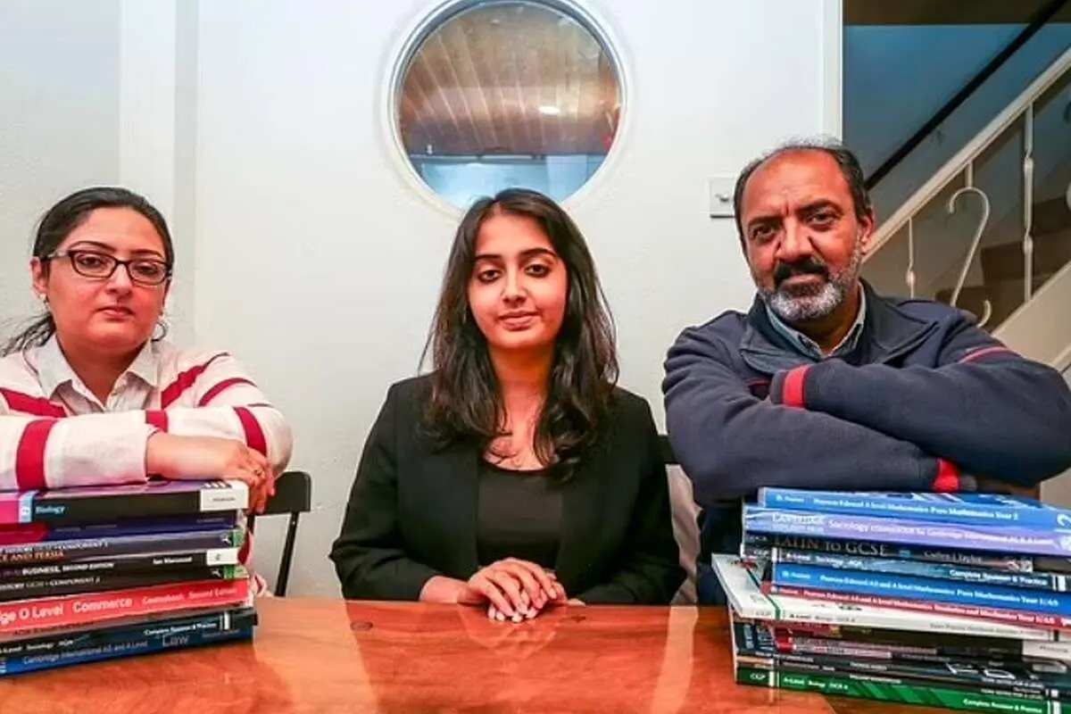 دانش آموز ۱۷ ساله با ضریب هوشی بالاتر از آلبرت اینشتین و استیون هاوکینگ