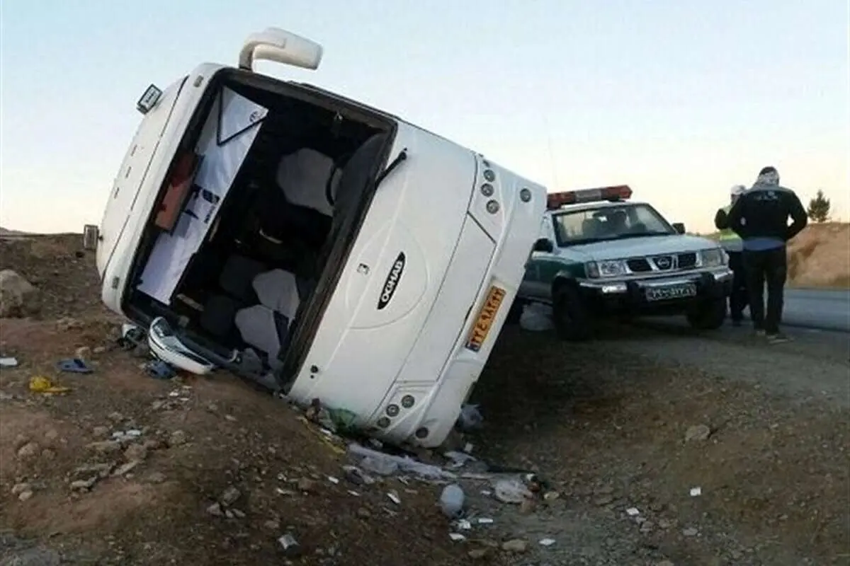 واژگونی اتوبوس در همدان؛ ۲۱ نفر مصدوم شدند