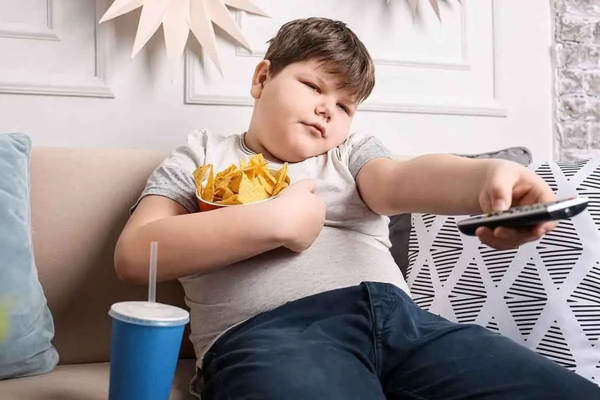 تغذیه متفاوت دلیل چاقی کودکان ایرانی