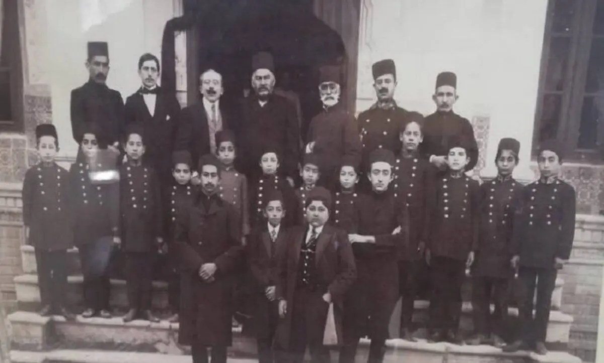 کارنامه‌ تحصیلی احمدشاه قاجار؛ نمره‌های باورنکردنی