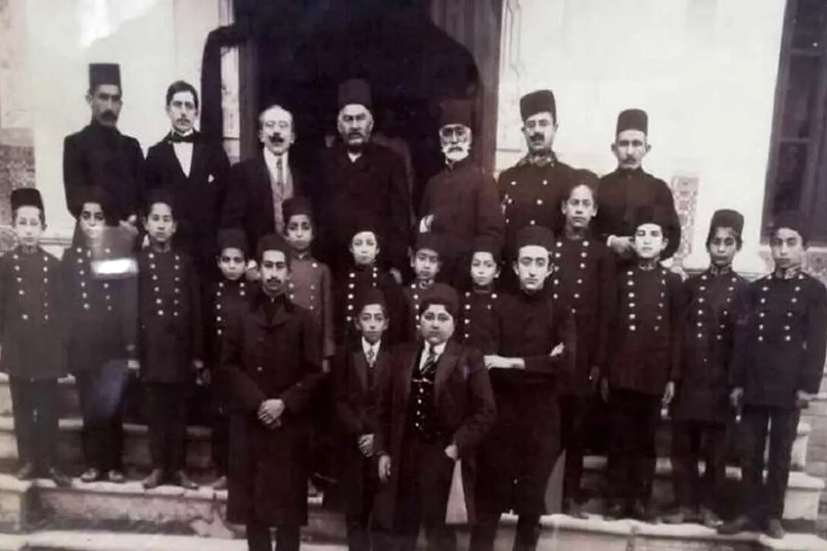 کارنامه تحصیلی احمدشاه قاجار؛ نمرههای باورنکردنی